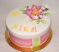 /album/torty-s-kvetmi/dsc07519pic-krabica-april-2014-800-jpg1/